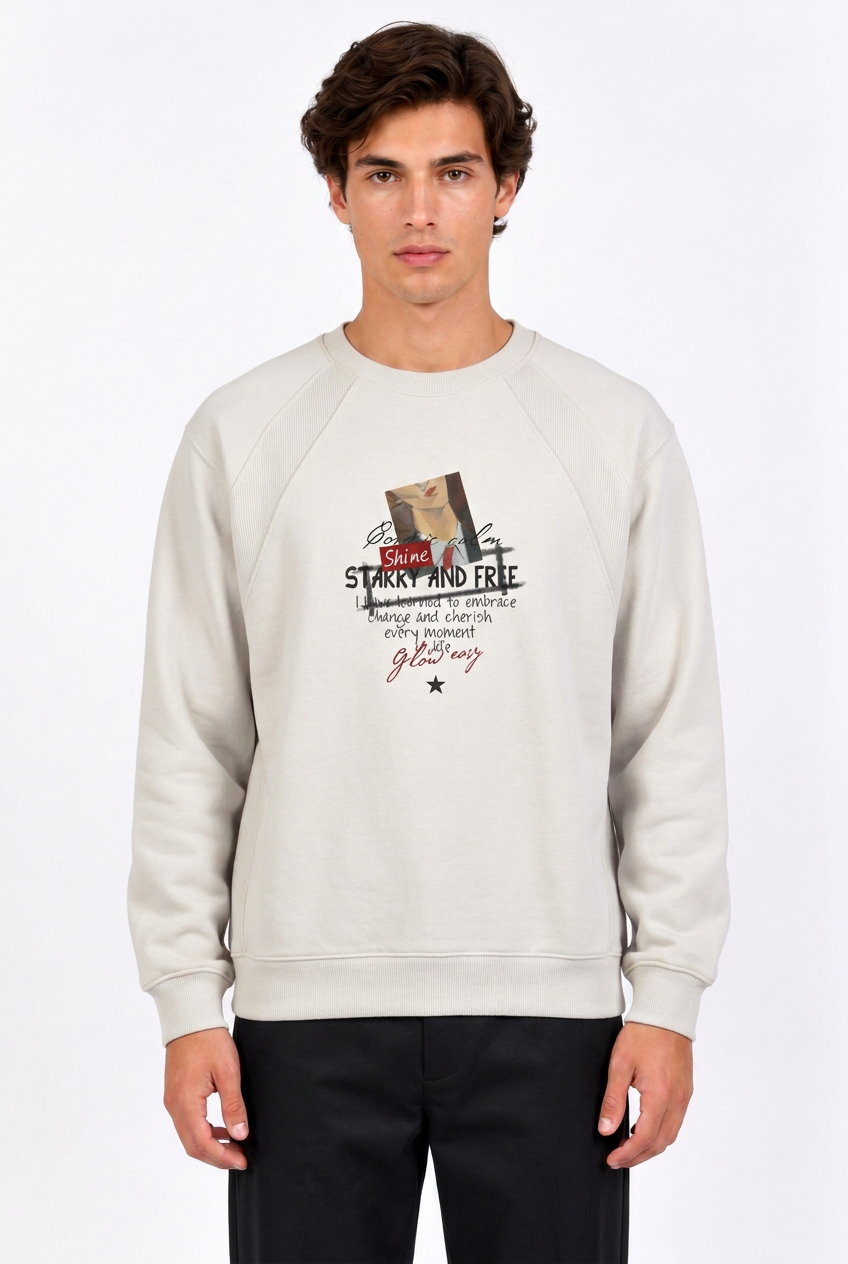 Jeff portant le sweat imprimé graphique coloris Modern Gray, gris très clair