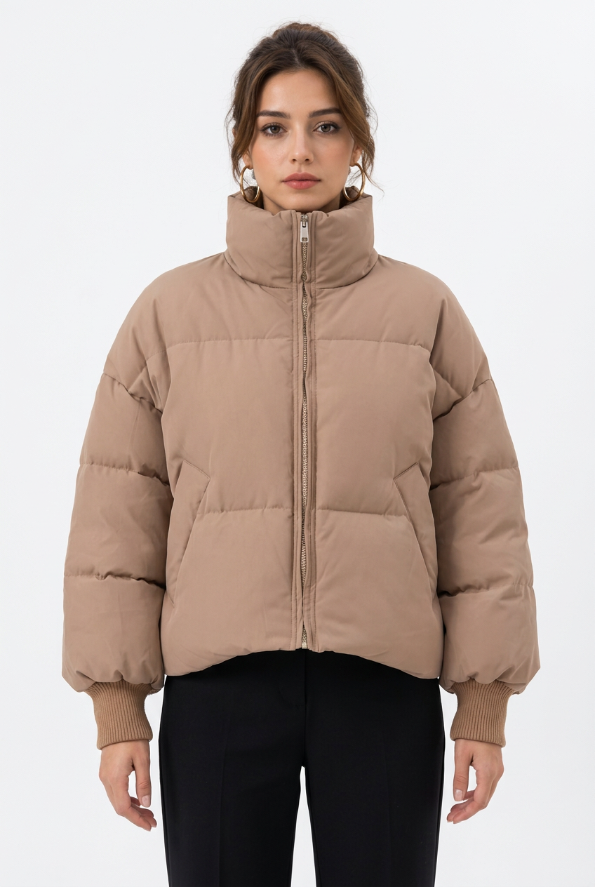 Doudoune courte femme à col montant et fermeture zippée