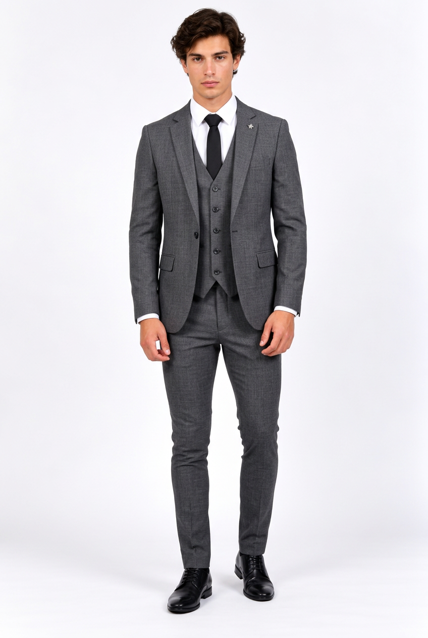 Costume homme trois pièces à coupe ajustée