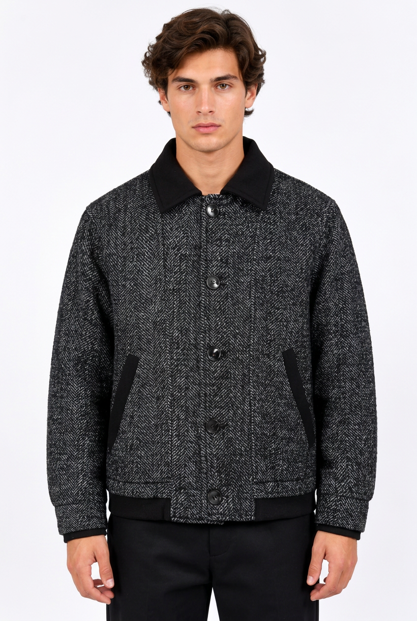 Jeff avec la veste fermée