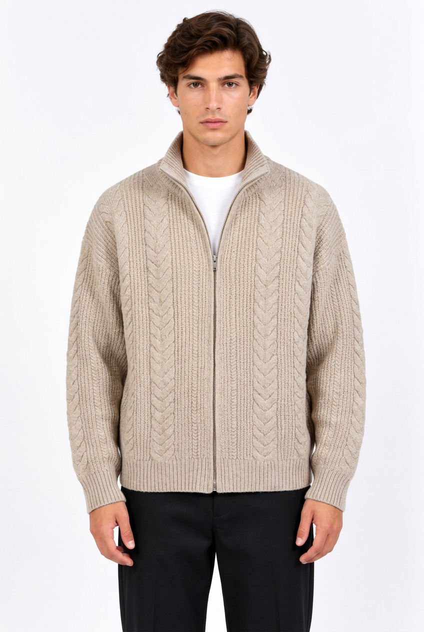 Jeff avec le cardigan beige avoine