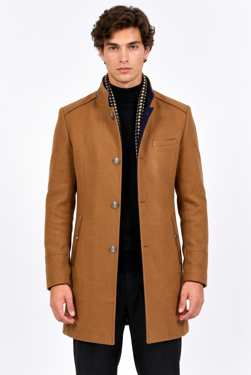 Jeff avec le manteau camel