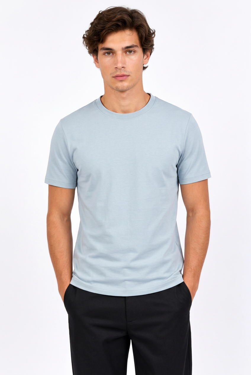 Jeff avec le T-shirt bleu clair