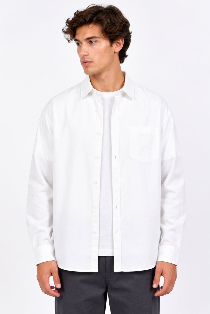Jeff en blanc sur un T-shirt blanc