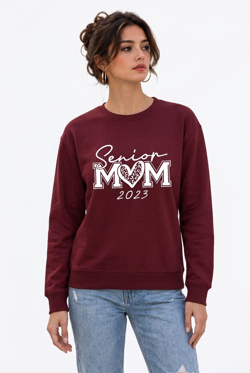 Stéphanie avec le sweat bordeaux