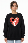 Stéphanie avec le sweat noir