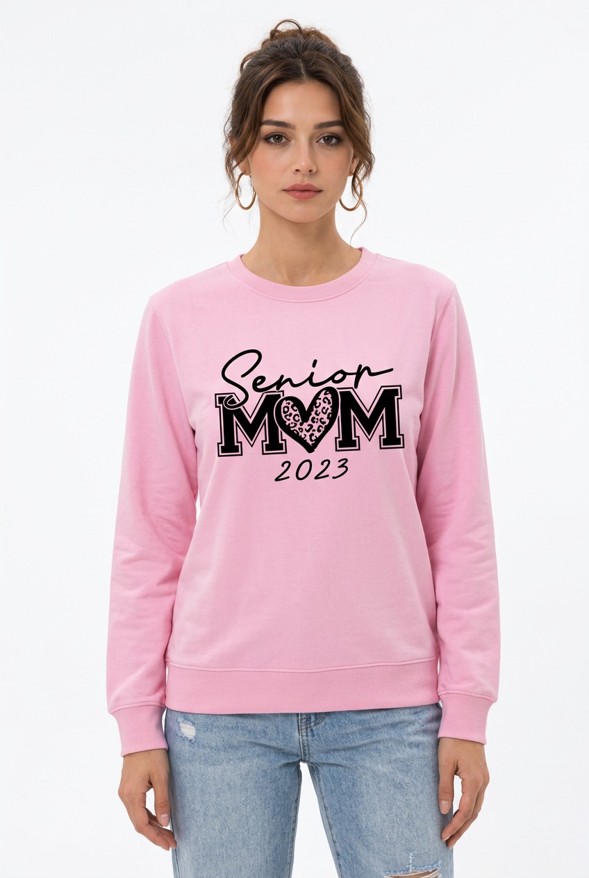 Stéphanie avec le sweat rose