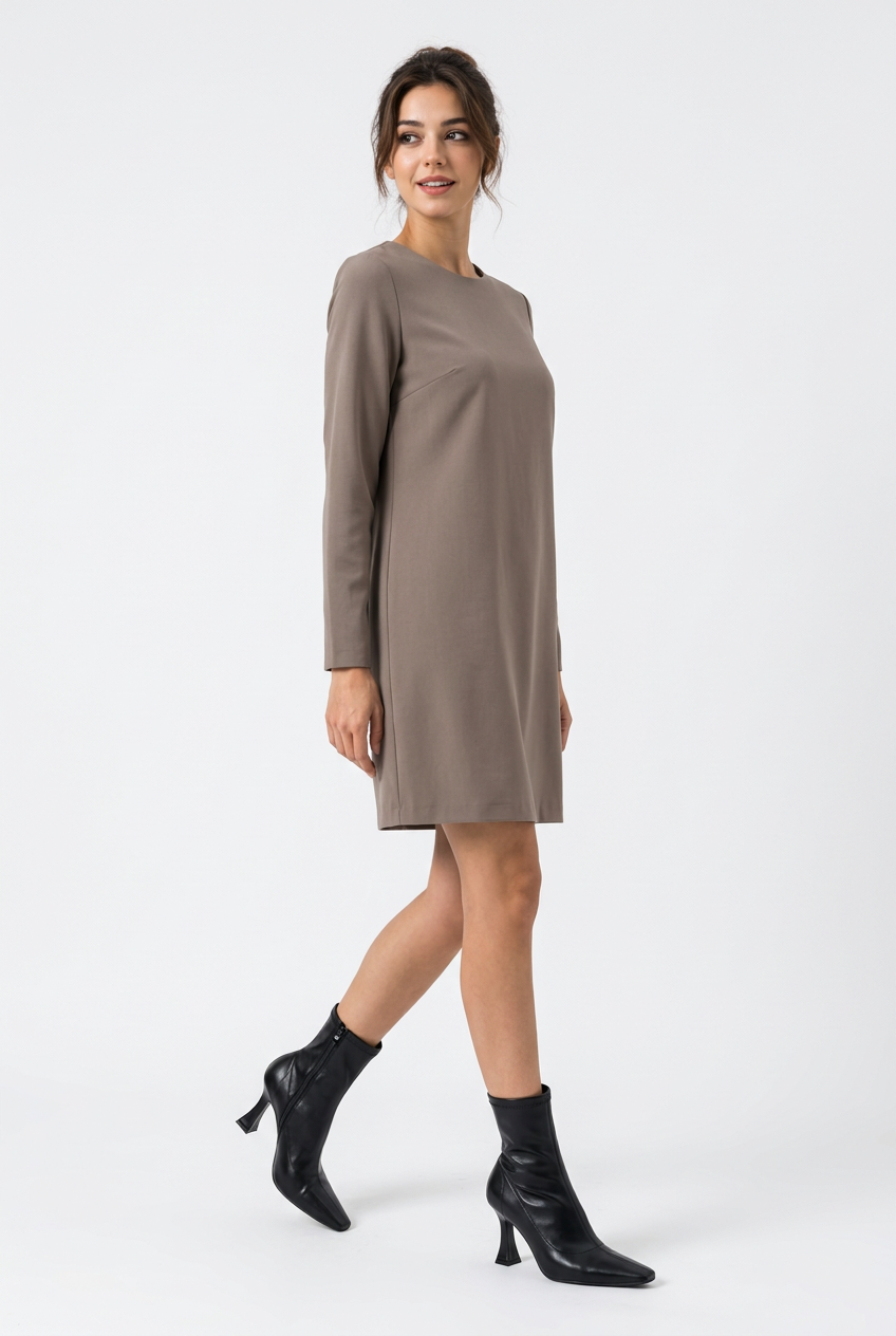Stéphanie avec les bottines noires