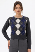 Stéphanie en vue rapprochée du pull