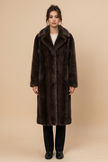 Stéphanie, manteau brun foncé de face