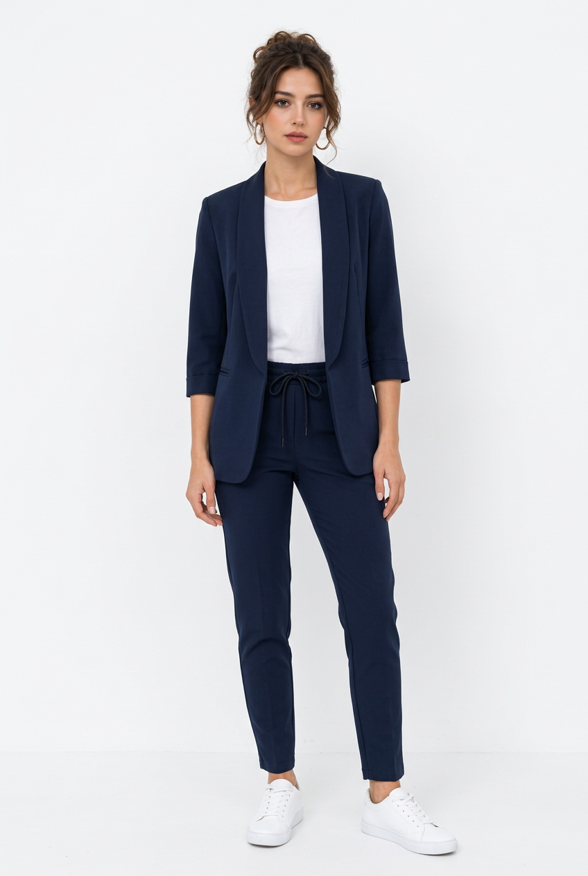 Stéphanie, tailleur bleu foncé manches trois-quarts